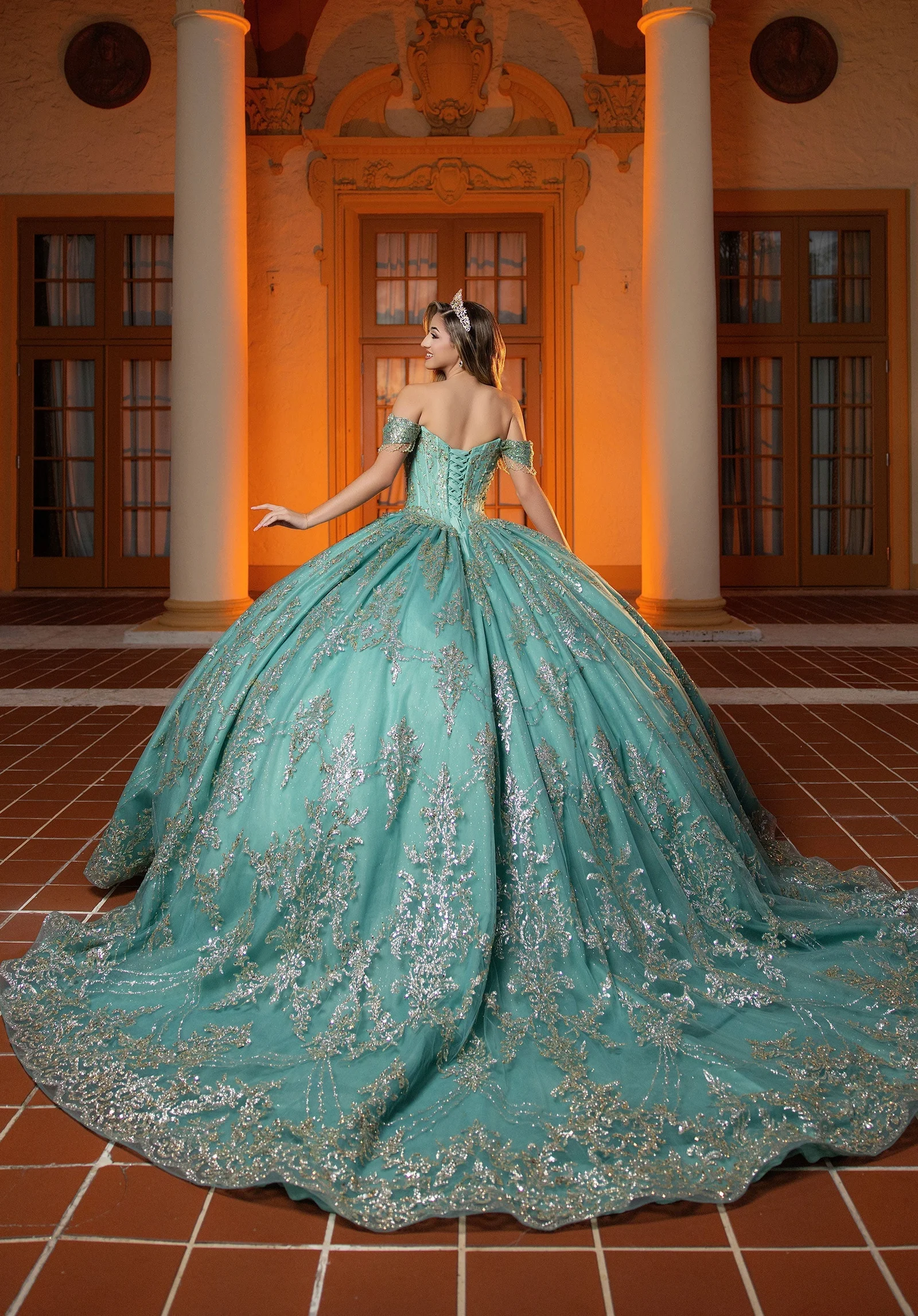 Style 4080061